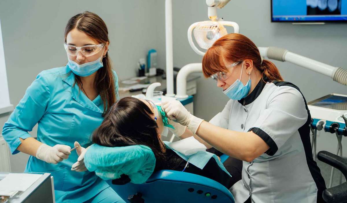  دندانپزشکی در ترکیه