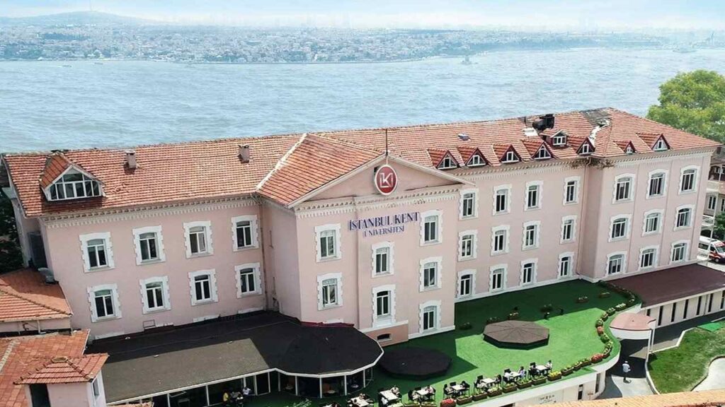 دانشگاه کنت استانبول