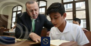 کار پاره‌ وقت در ترکیه برای دانشجویان خارجی فرصت‌ها، چالش‌ها و نکات مهم